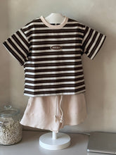 Load image into Gallery viewer, Chocolate Retro Stripe T-shirt
