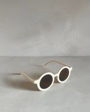 Load image into Gallery viewer, Beige Round Sunglasses
