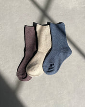 Load image into Gallery viewer, Blue Ribbed Socks
